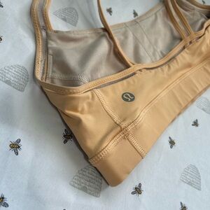 Lululemon peach Sports Bra sz:6